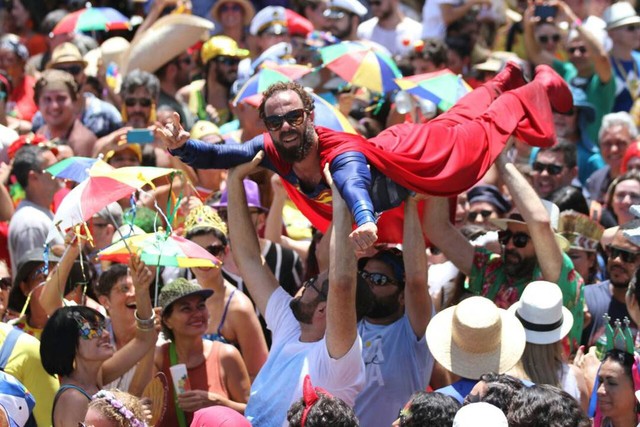 Mais de 20 prévias carnavalescas agitam o Grande Recife no fim de semana