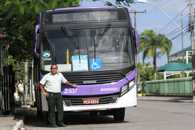 Dez linhas de ônibus têm itinerário modificado na Zona Oeste do Recife