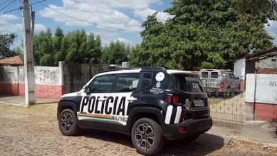 Polícia prende jovens que planejavam invadir escola de Frecheirinha e realizar ataque