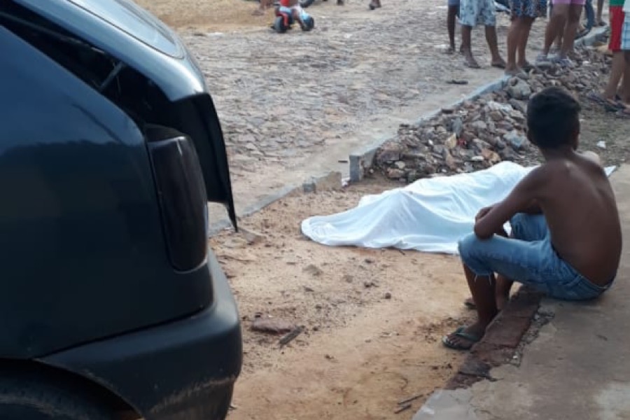 Jovem de 22 anos é assassinado a bala por dois homens em Campos Sales-CE