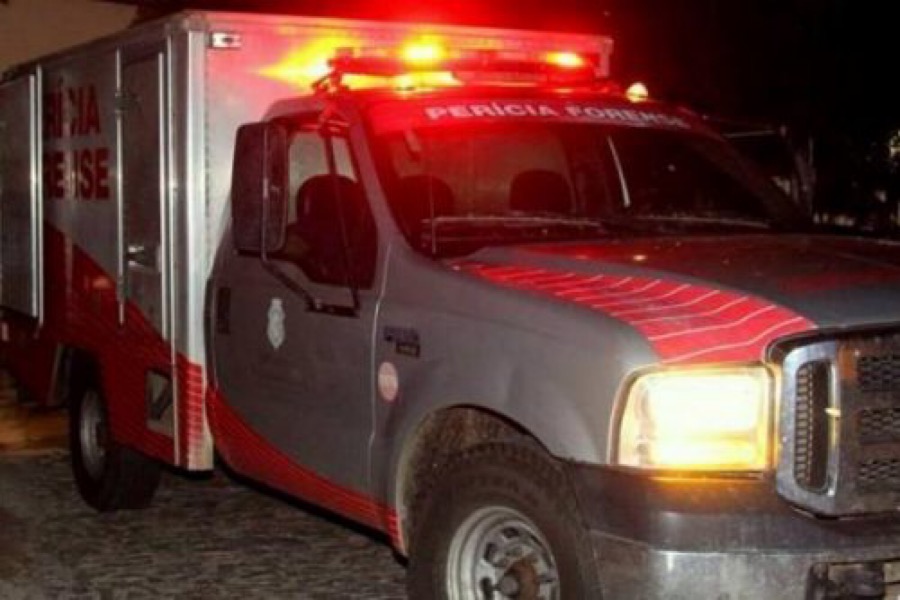 Homem é assassinado a bala na  calçada da casa de sua irmã em Juazeiro do Norte-CE