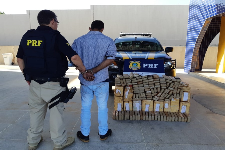 Ação policial resultou na apreensão de mais de 200 kg de maconha em Milagres-CE; veja o vídeo