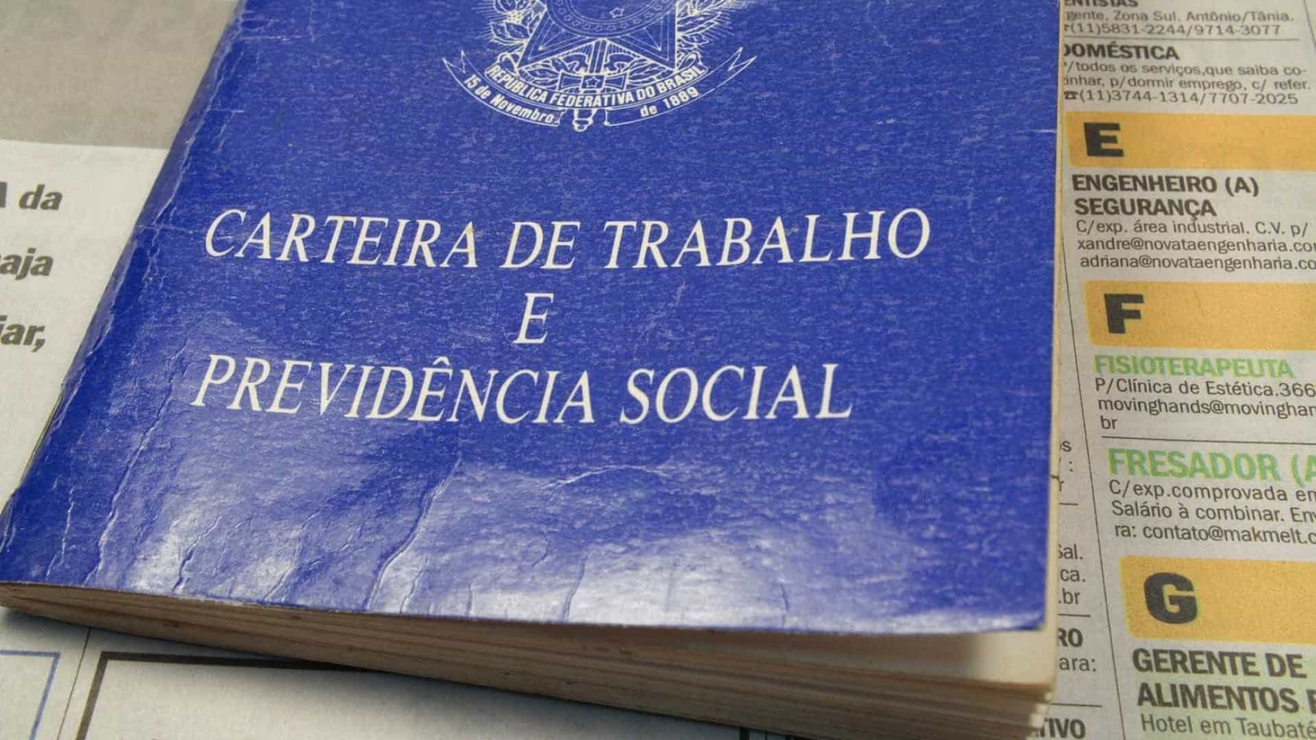 Taxa de desemprego sobe para 12,4% e população subutilizada é recorde