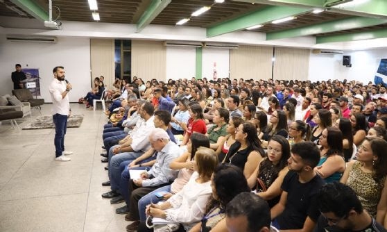 Workshop da SEDECI voltado à excelência no atendimento é sucesso de público