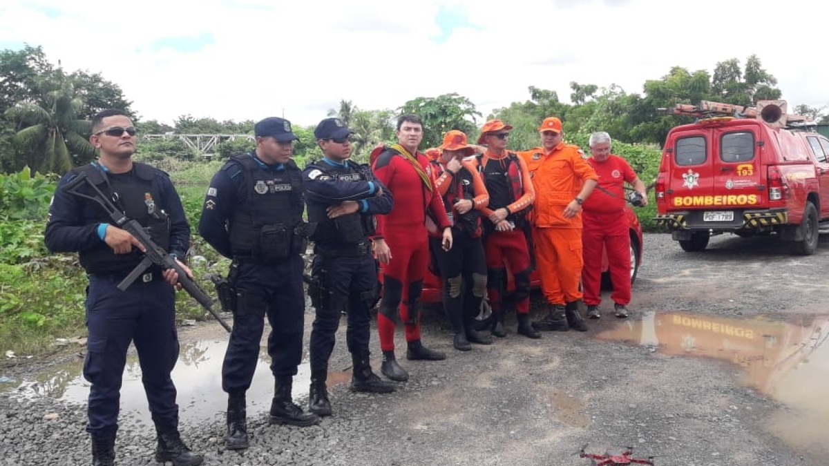 Durante buscas por criança desaparecida, bombeiros acham corpo de homem de 40 anos em rio no Ceará