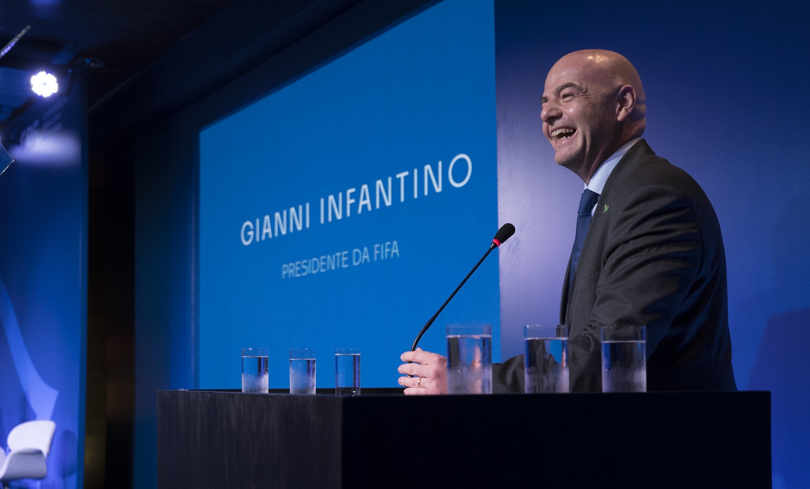 Infantino garante europeus no Mundial de Clubes e promete prêmios maiores para mulheres