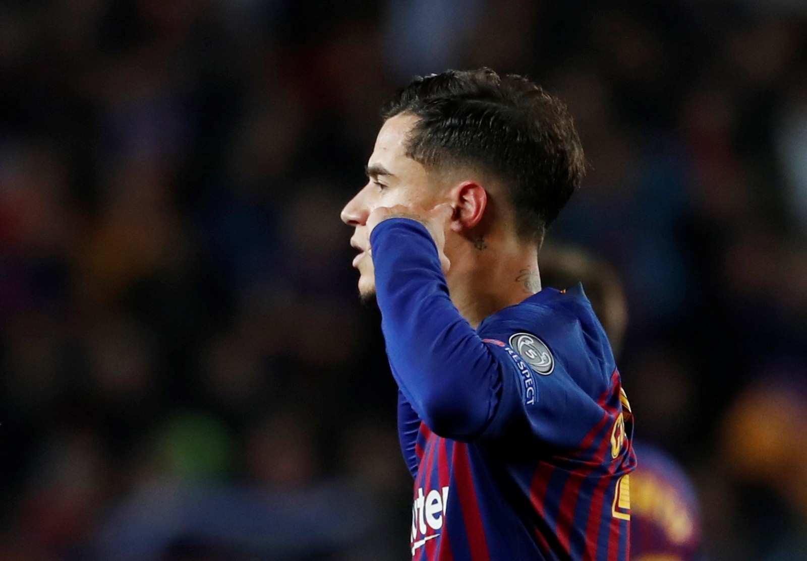 Jogadores do Barcelona minimizam celebração controversa de Coutinho: “Importa é o gol”