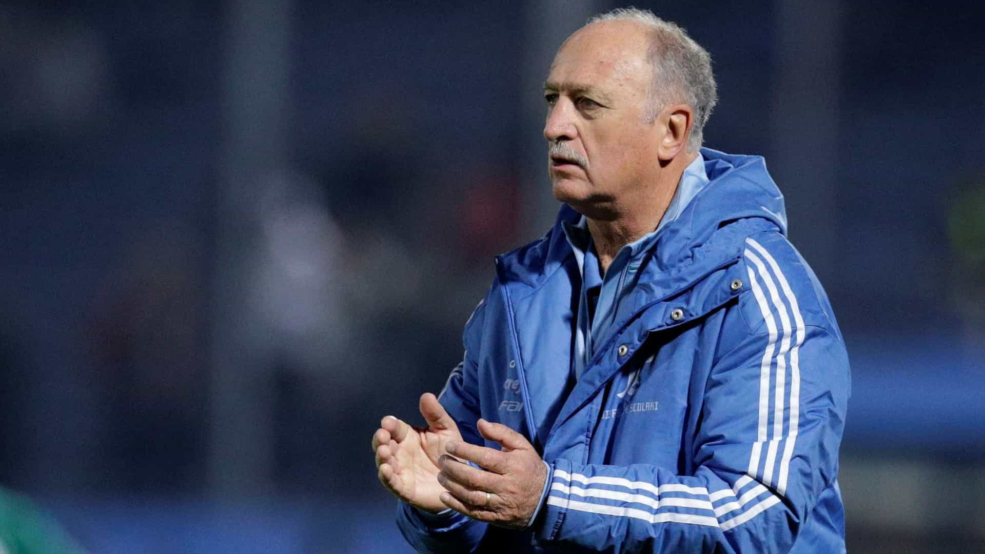 Scolari acena com mudanças no Palmeiras contra o Santos