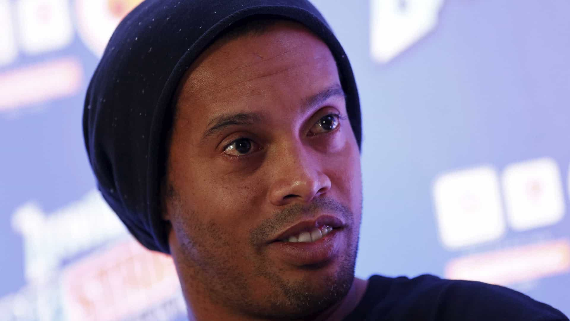 STJ nega recurso e Ronaldinho Gaúcho segue sem poder deixar o Brasil