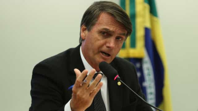 União reitera defesa de decreto de armas de Bolsonaro