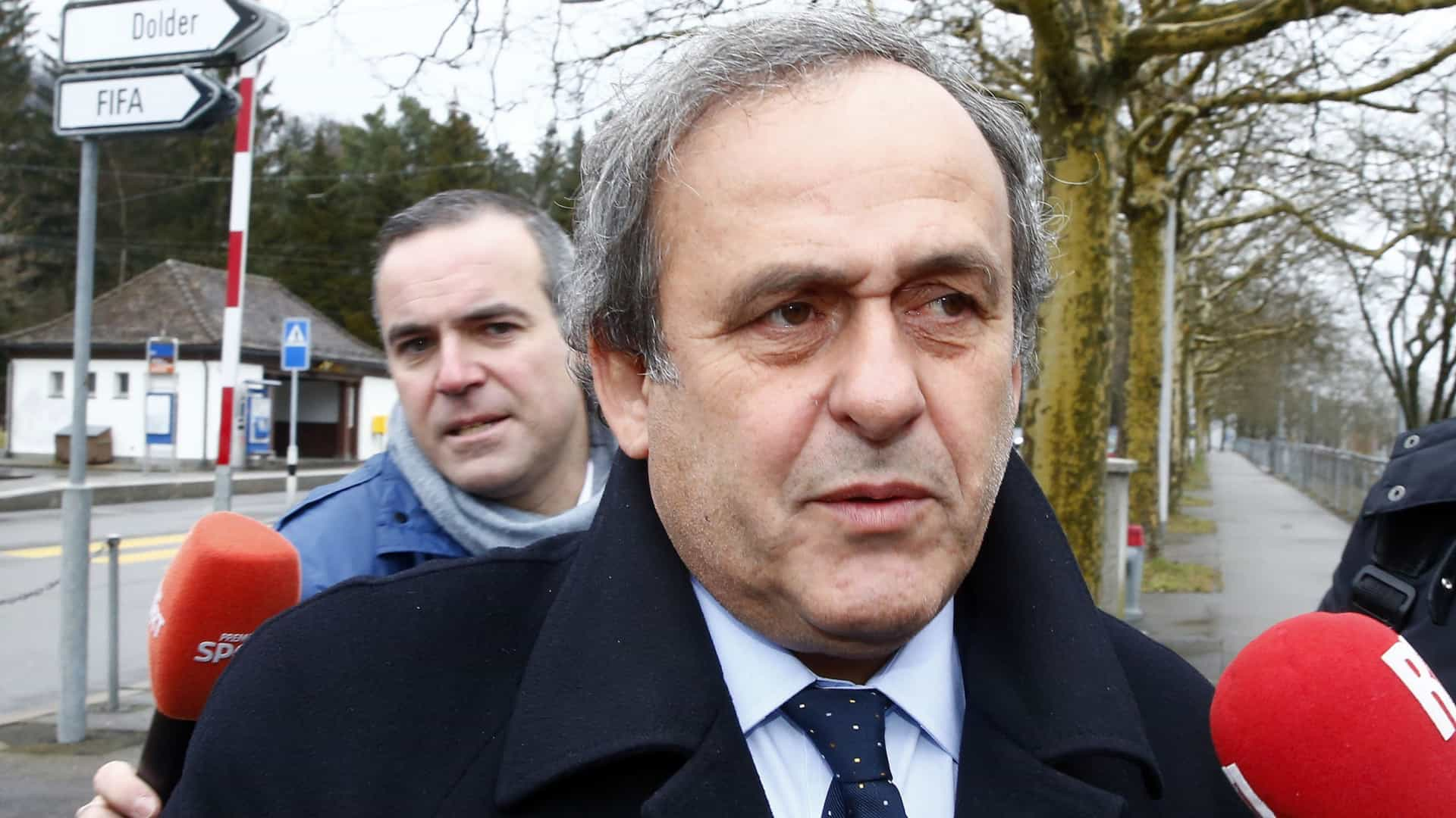 Por suposta corrupção, Michel Platini é detido em Paris