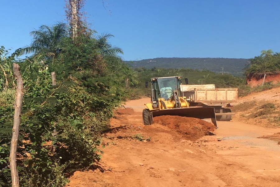 Programa Caminhos do Crato viabiliza melhorias em via de ligação à zona distrital