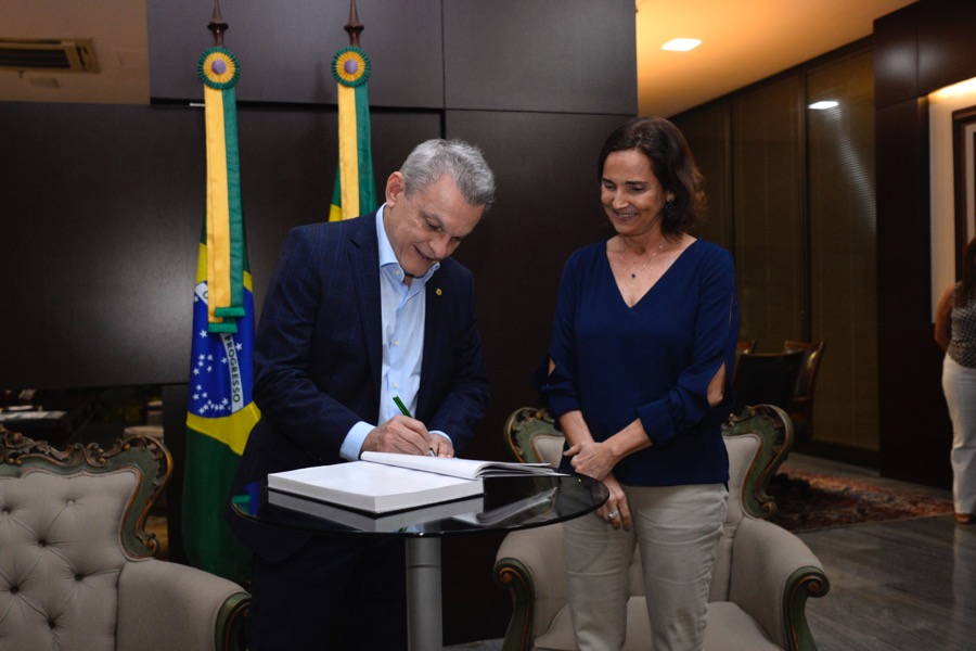 José Sarto assume Governo do Ceará pela primeira vez