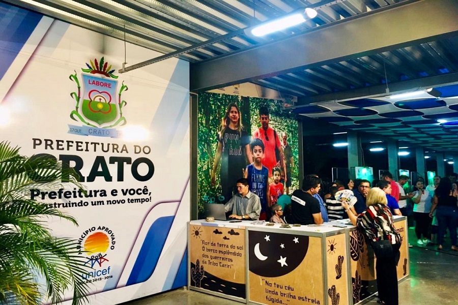 Stand da Prefeitura na ExpoCrato está preparado para receber o turista e a comunidade local