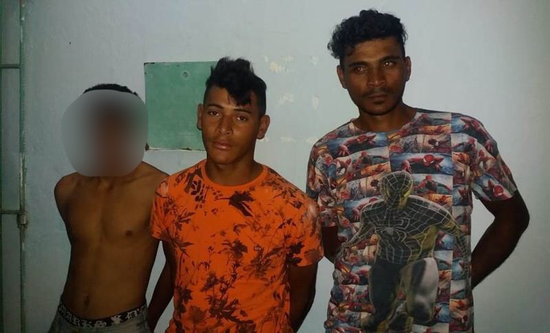 PM prende dois acusados de vários assaltos e apreende menor de idade após cometerem crime e ameaçarem vítimas com faca em  Nova Olinda-CE