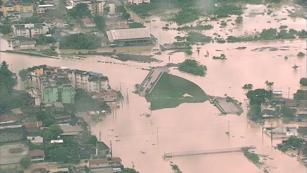 Mais de 1,6 mil pessoas deixam suas casas após as chuvas no Grande Recife e Zona da Mata