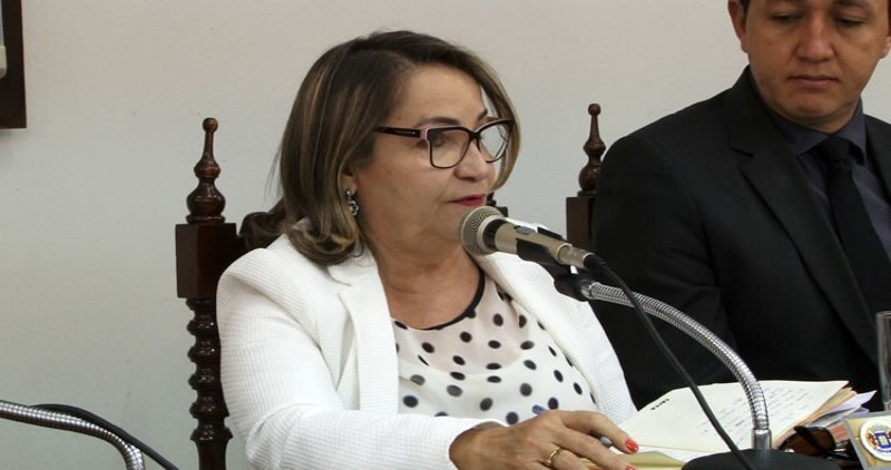 Vereadora de Juazeiro pede ao Executivo Projeto Lei visando a Saúde do Servidor