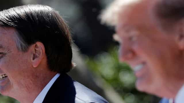 Presidente dos EUA diz que Bolsonaro faz “grande trabalho” no Brasil