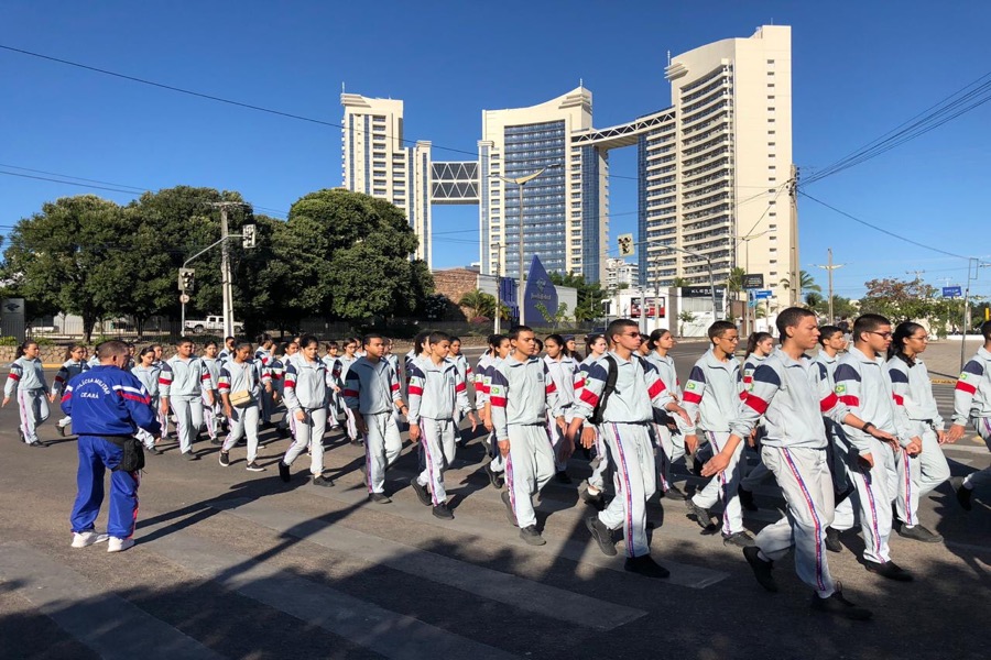 Colégios de Juazeiro do Norte em preparação para desfilo cívico de 7 de setembro