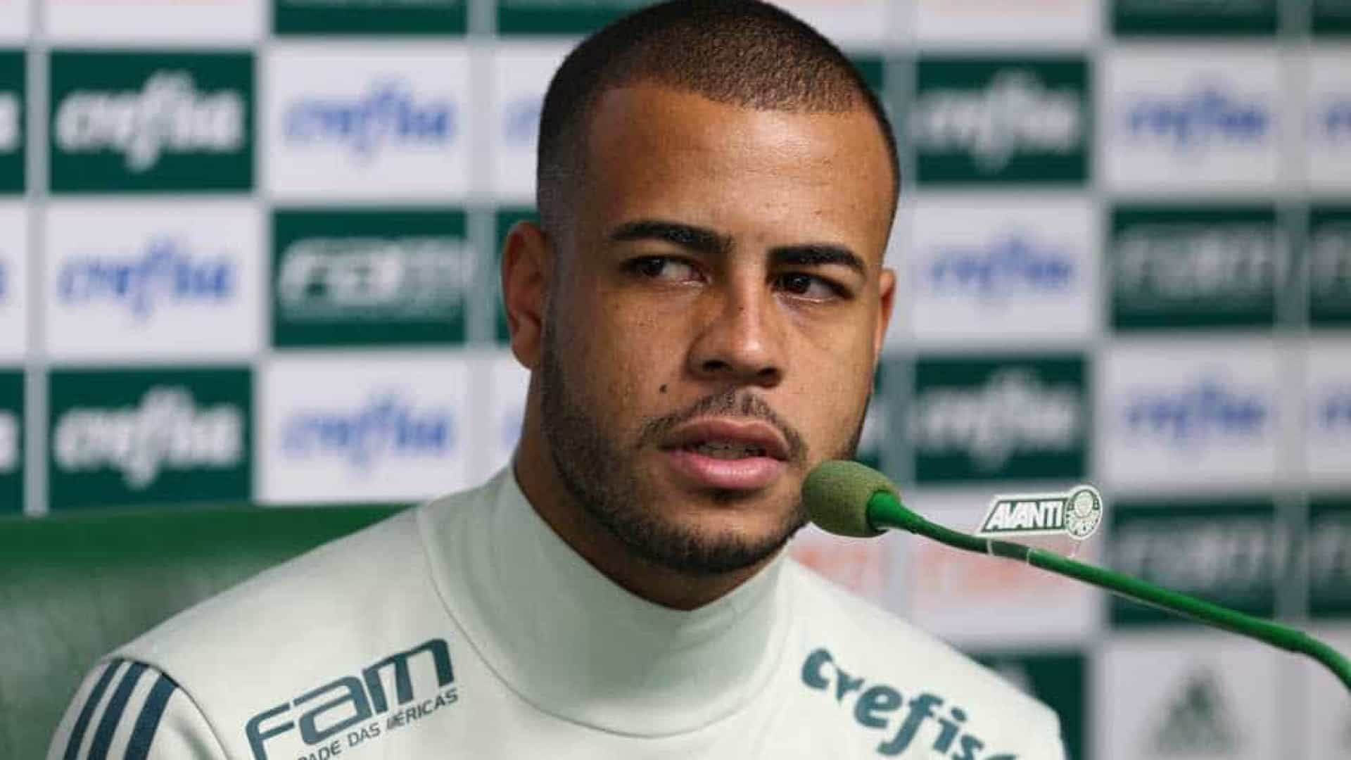 Lesão de Mayke e saída de Fabiano limitam opções do Palmeiras