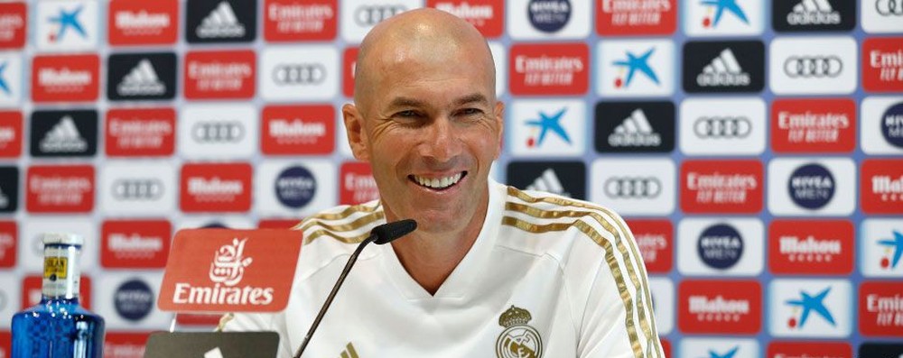 Zidane evita falar de Neymar e diz que torce para a janela de transferências fechar logo