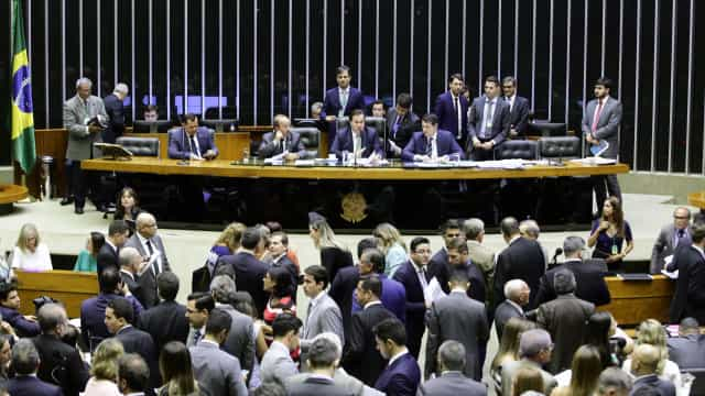 Reforma da Previdência pode ser votada em 1º turno nesta terça-feira