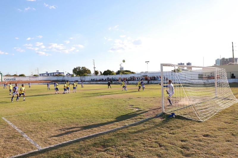 Seleção de futebol masculino de Juazeiro do Norte se prepara para jogo decisivo no Intermunicipal