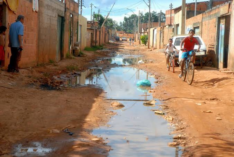 Problema crônico: prefeitura de Juazeiro assina contrato para resolver saneamento