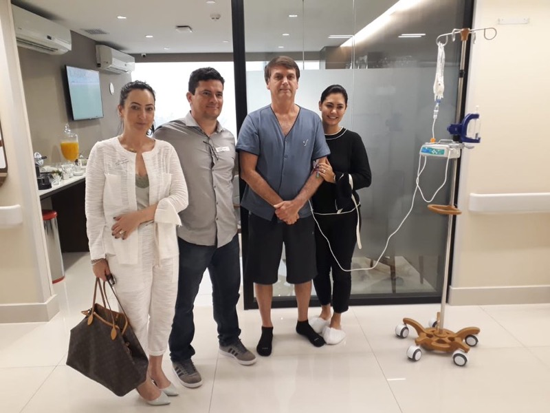 Moro visita Bolsonaro no hospital