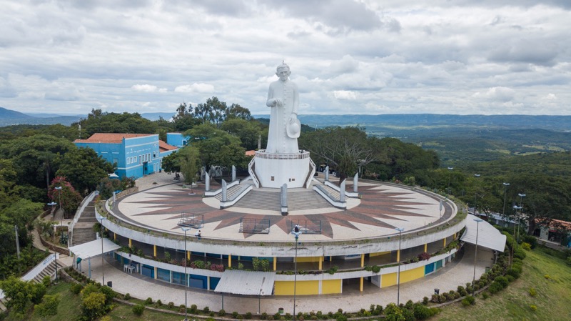 Prefeitura de Juazeiro do Norte oficializa programação do Cinquentenário da Estátua do Padre Cícero