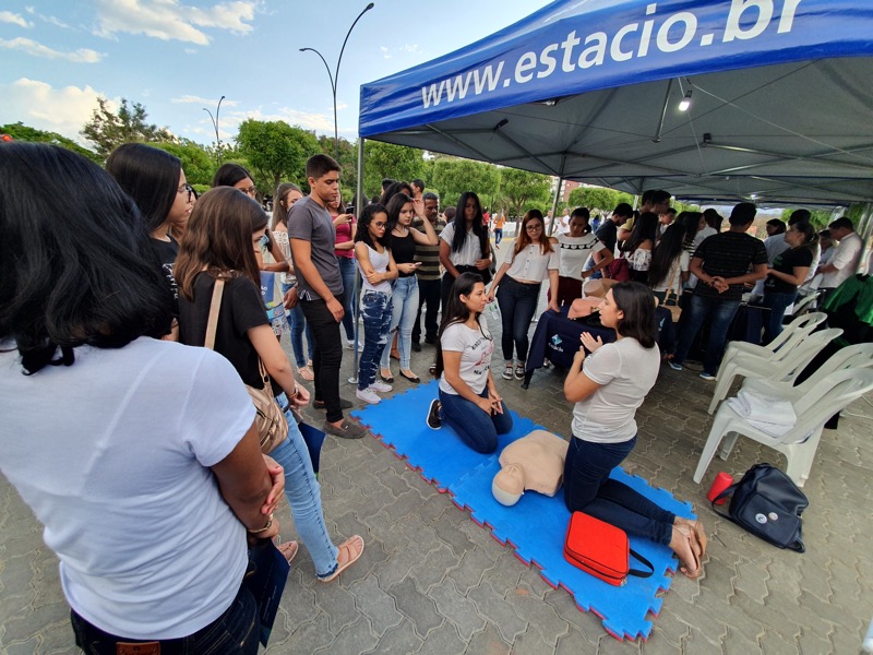 I Sunset Math da Estácio FMJ realiza aulão de dicas para o Enem