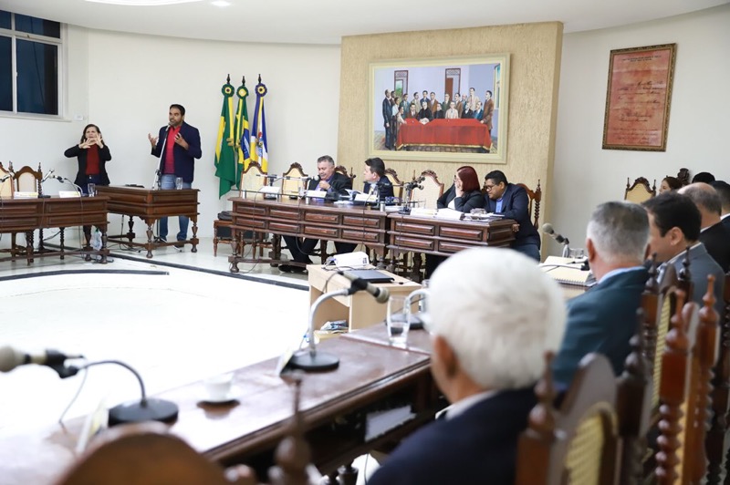 Sedest apresenta sistema eletrônico do Minha Casa Minha Vida em sessão na Câmara