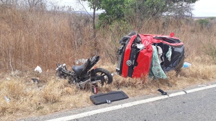 Acidentes de trânsito causam 14 mortes nas estradas no fim de semana