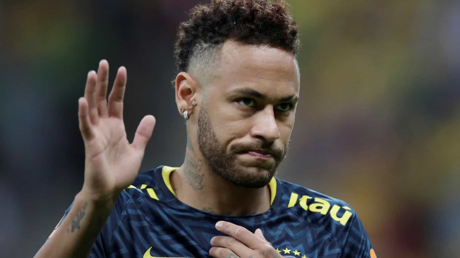 Neymar admite privilégios na seleção: ‘Normal ter tratamento diferente’