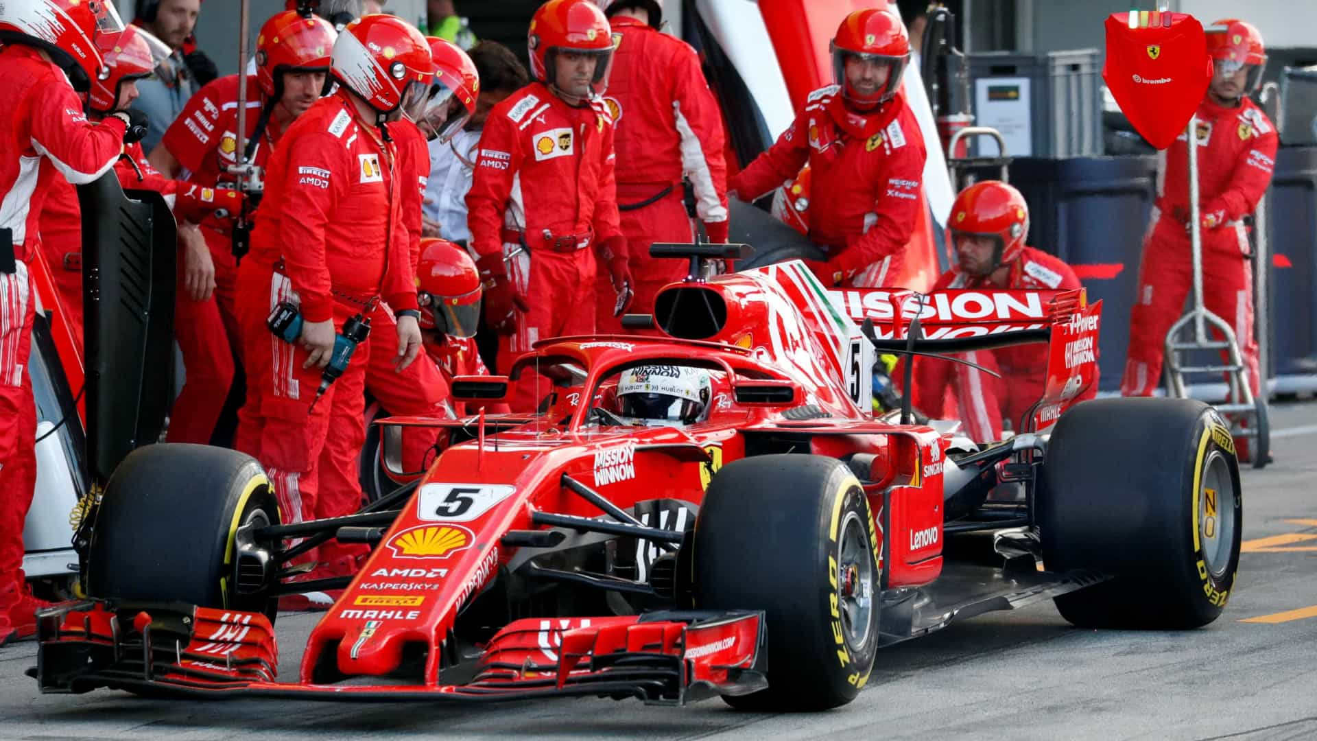 Ferrari nega problemas com rivalidade entre Vettel e Leclerc