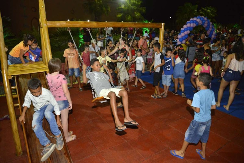 Brinquedopraças e academias mudam a realidade de famílias cearenses