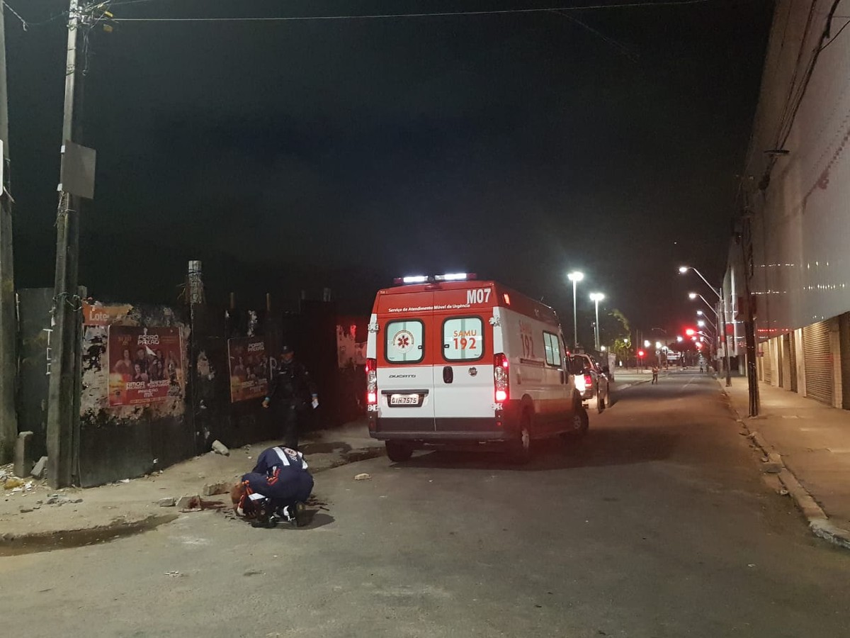 Ambulante é agredido com pedradas no Centro de Fortaleza