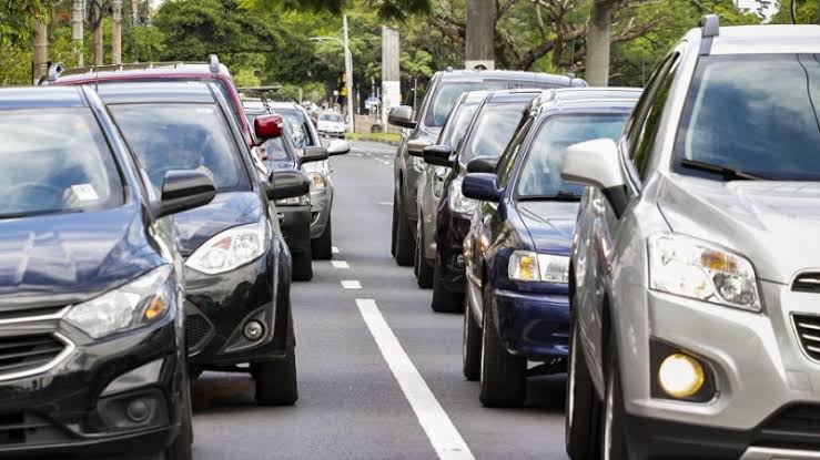 Licenciamento de veículos com placas terminadas em 0 vence dia 10 de dezembro