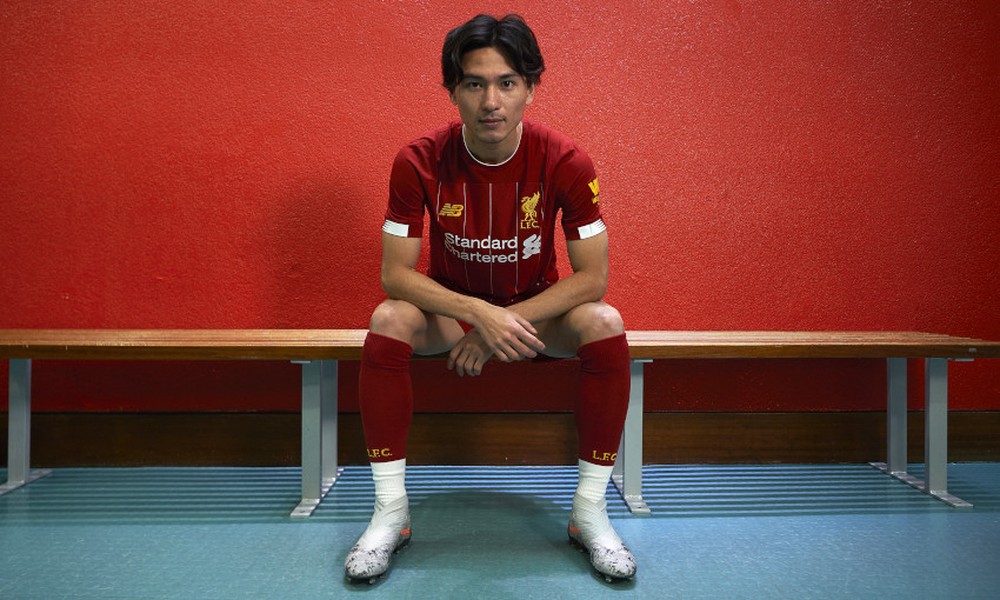 Liverpool anuncia Takumi Minanimo, japonês destaque do RB Salzburg