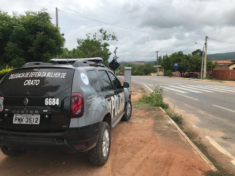 Exclusivo: Mototaxista acusado de levar homem que estuprou mulher em Crato-CE  é conduzido ao local do crime neste momento