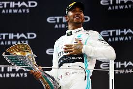 Segundo jornal, Hamilton fica perto de renovar com Mercedes por mais de R$ 400 milhões