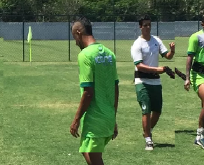 Sem clube após deixar o Grêmio, Léo Moura mantém a forma no Boavista e visita CT do Fla