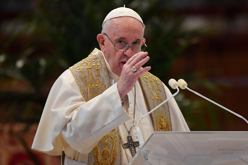 Papa Francisco pede união para enfrentar pandemia na missa do Domingo de Páscoa