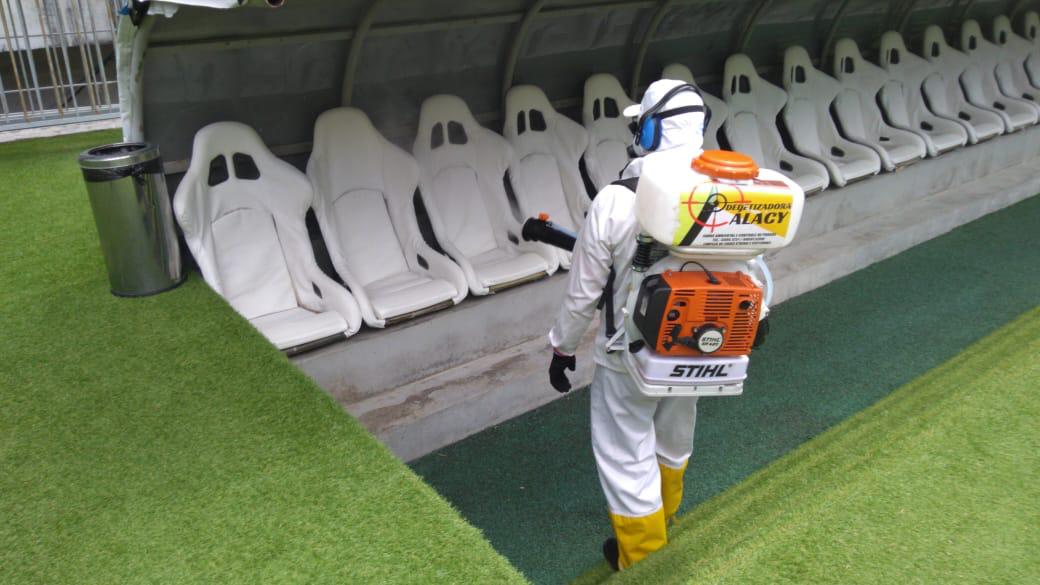 Arena Castelão passa por desinfecção e higienização para jogos do Campeonato Cearense