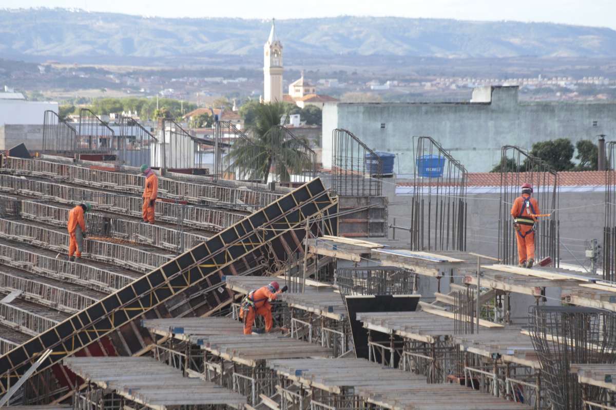 Obras da Arena Romeirão alcançam 30% de execução