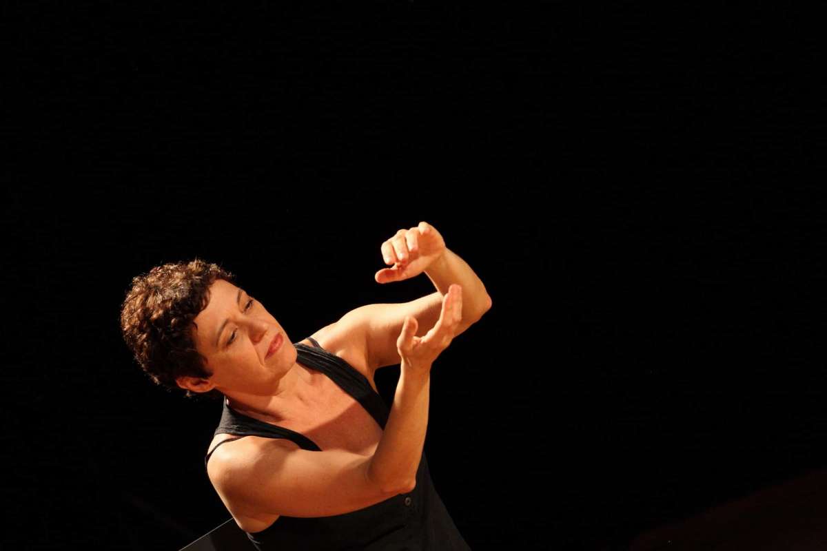 Denise Stutz analisa projeto “3 solos em 1 tempo” na edição do Anatomia da Dança