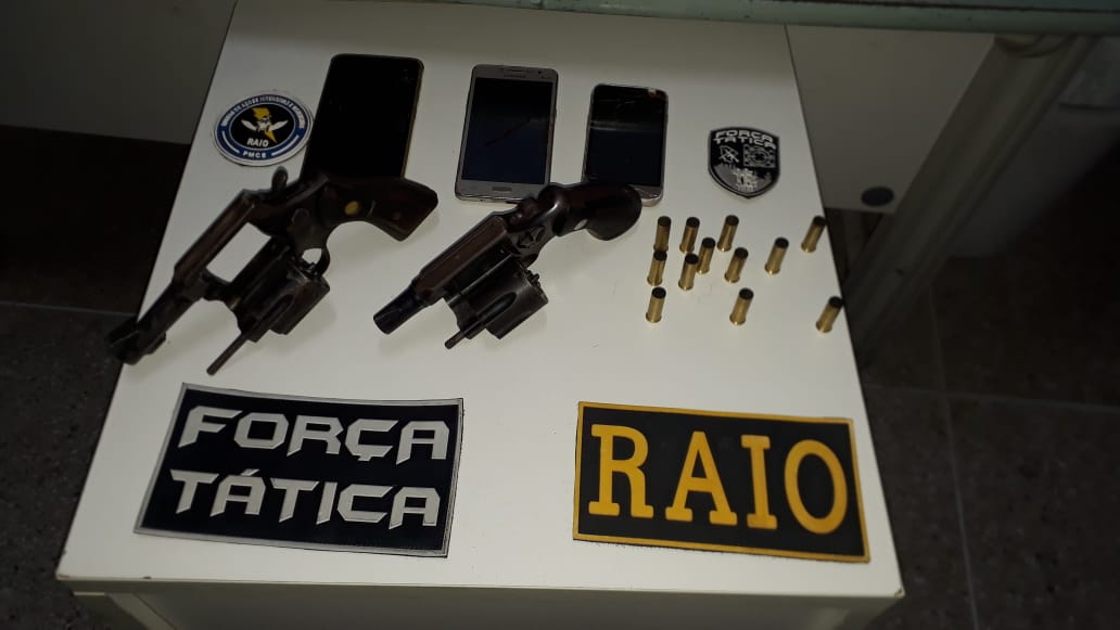 Polícia prende bandidos armados que invadiram residência e fizeram família refém em Crato