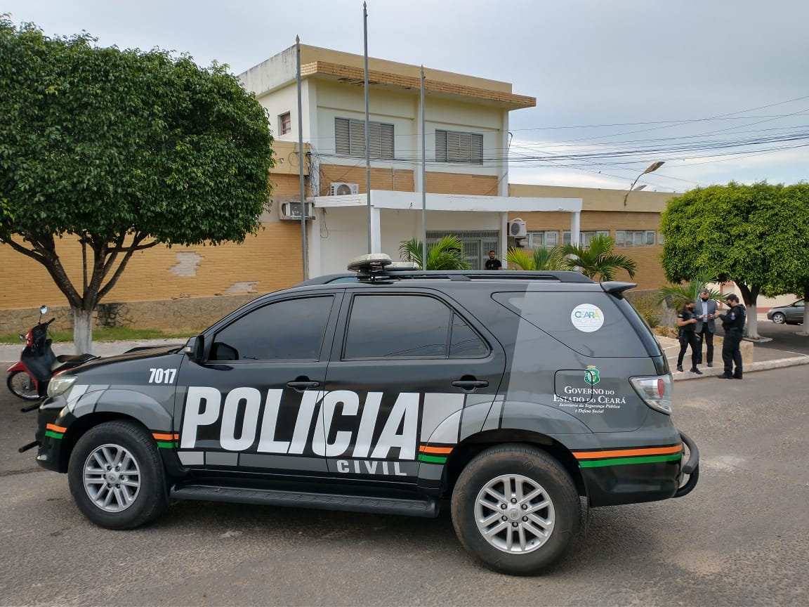 Polícia Civil deflagra operação contra corrupção na prefeitura de Altaneira