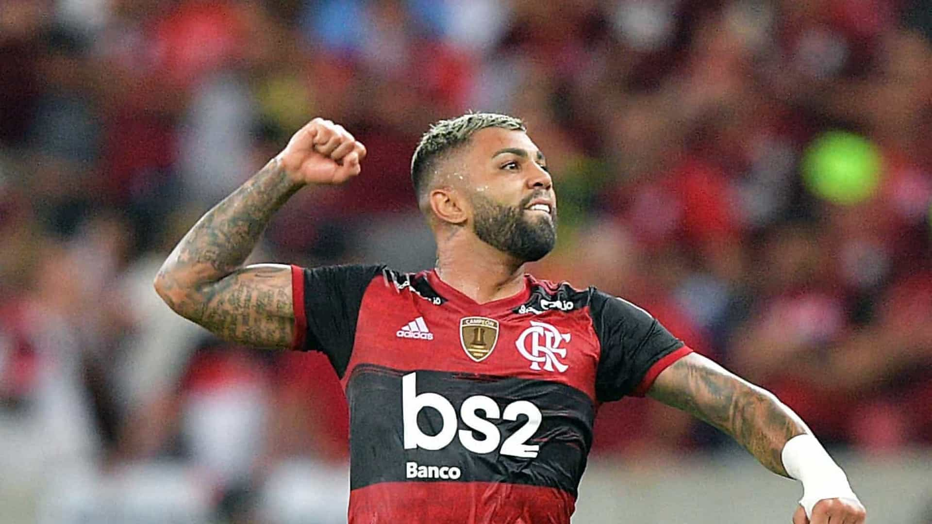 Gabriel, do Flamengo, é flagrado pela polícia em cassino clandestino em São Paulo