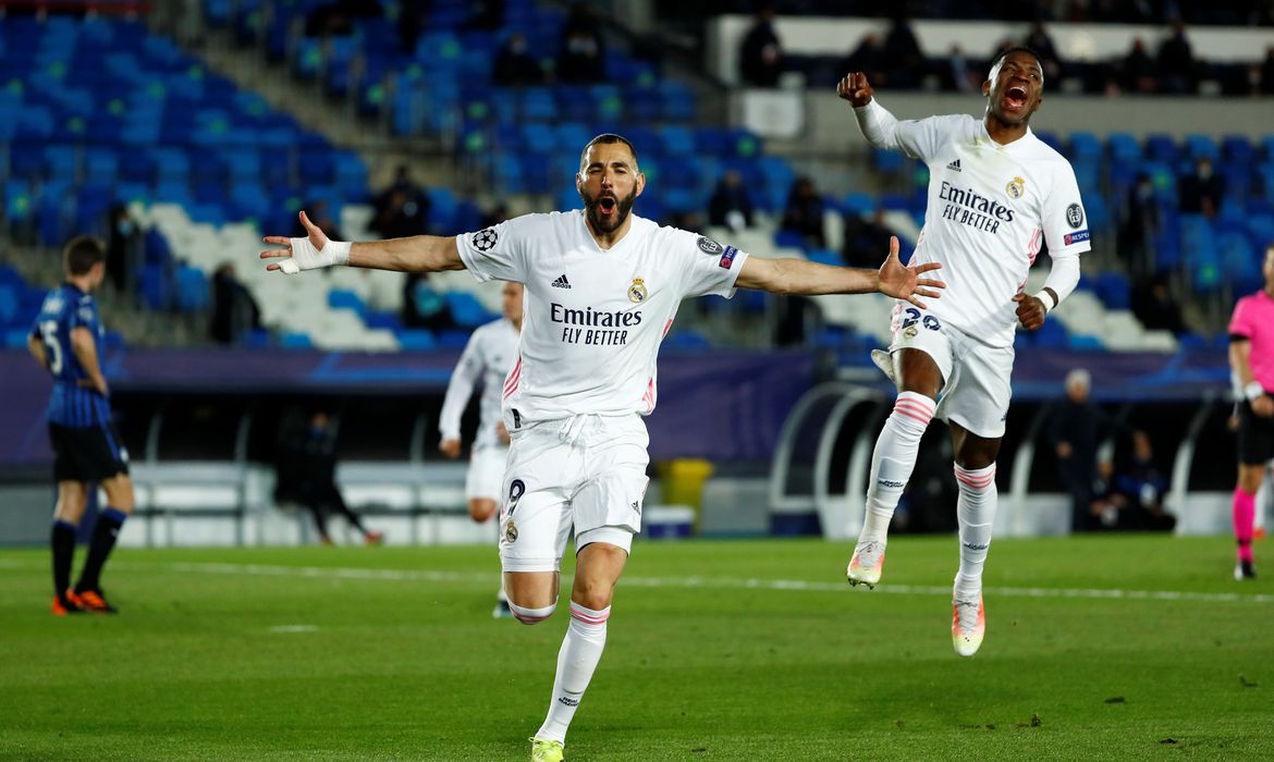 Benzema e Giroud se enfrentam nas semifinais da Liga dos Campeões